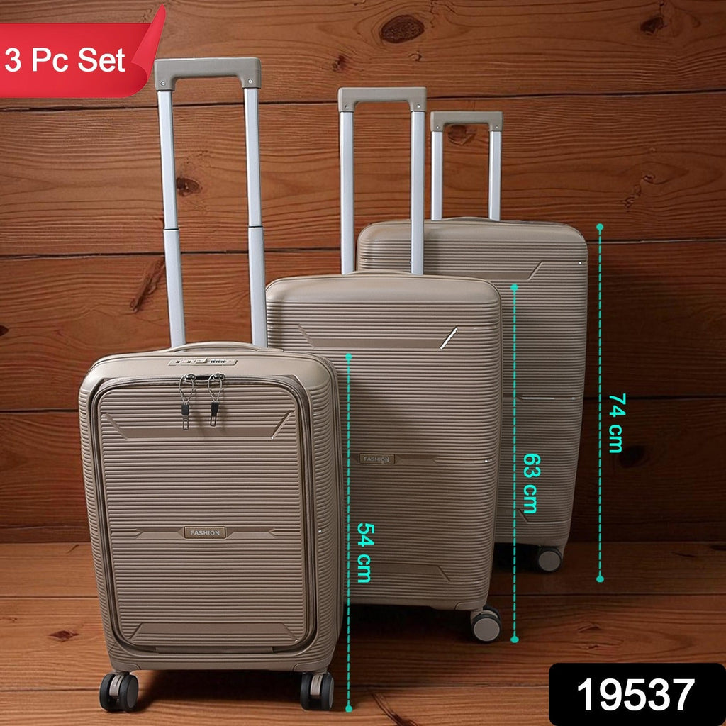 Water-resistant hard-shell trolley bag from the 3-piece luggage set