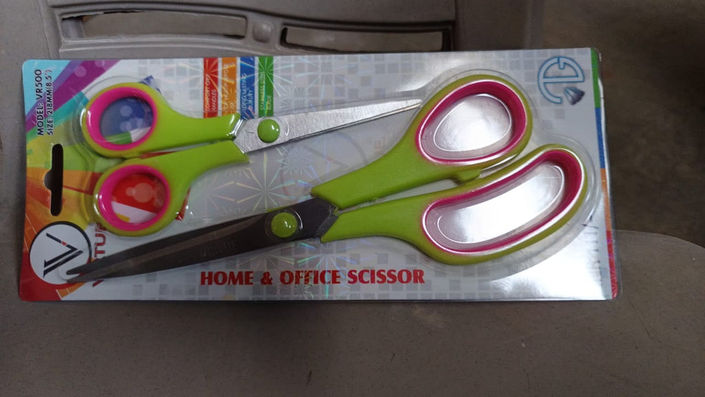 Detailed view of the rust-resistant stainless steel blades of the scissor set.