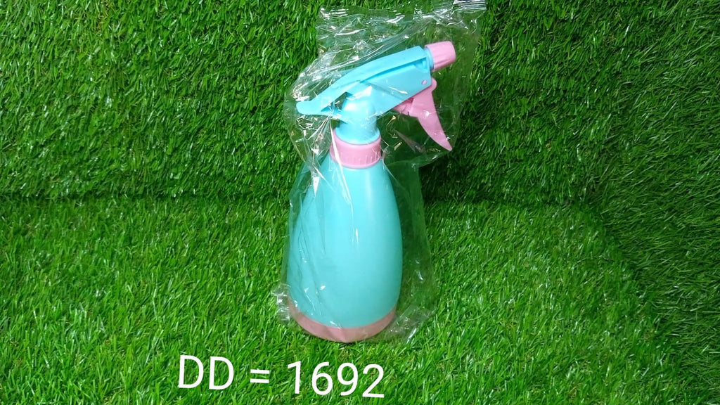 Compact and easy-to-use water spray bottle for all your home and garden needs.