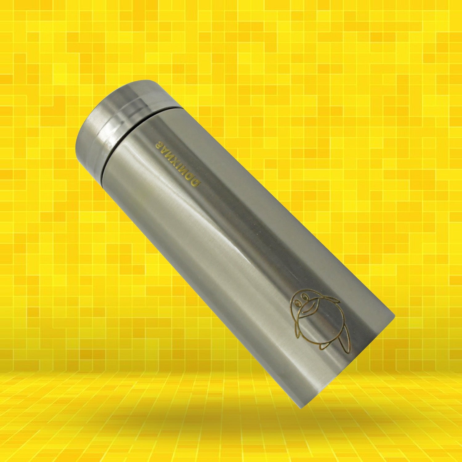 Ergonomic design of the travel-friendly vacuum flask, fitting most cup holders.
