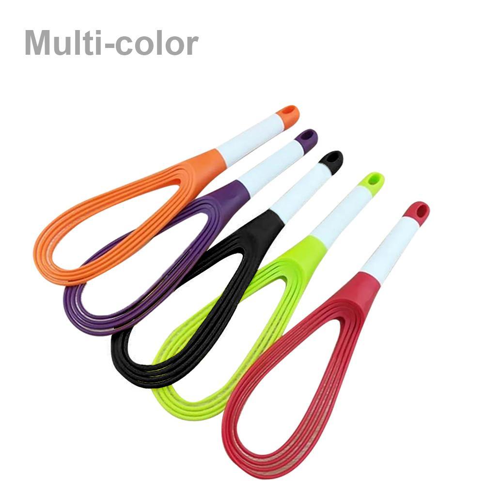 Practical and efficient plastic whisk for smoothly blending milk and fresh juices.