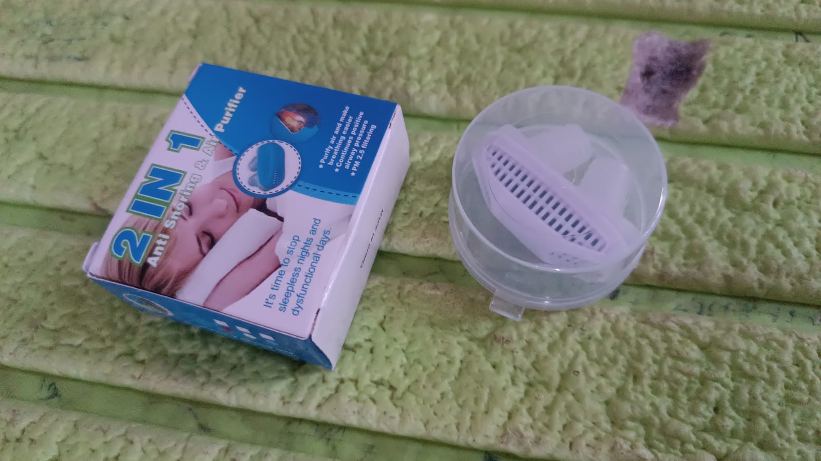 Retail packaging for the Velvet Wheels Anti-Snoring & Air Purifier Nose Clip.