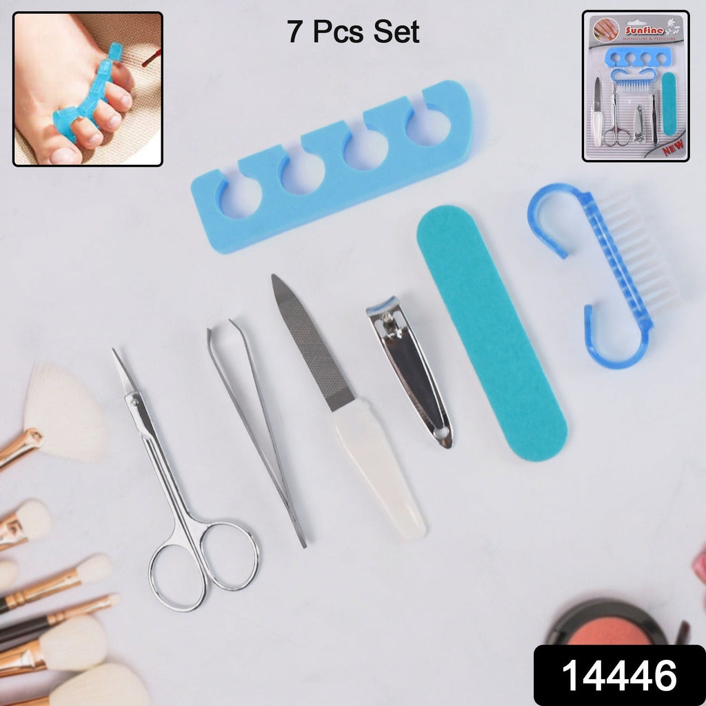 Pedicure tool kit featuring various foot files for callus removal