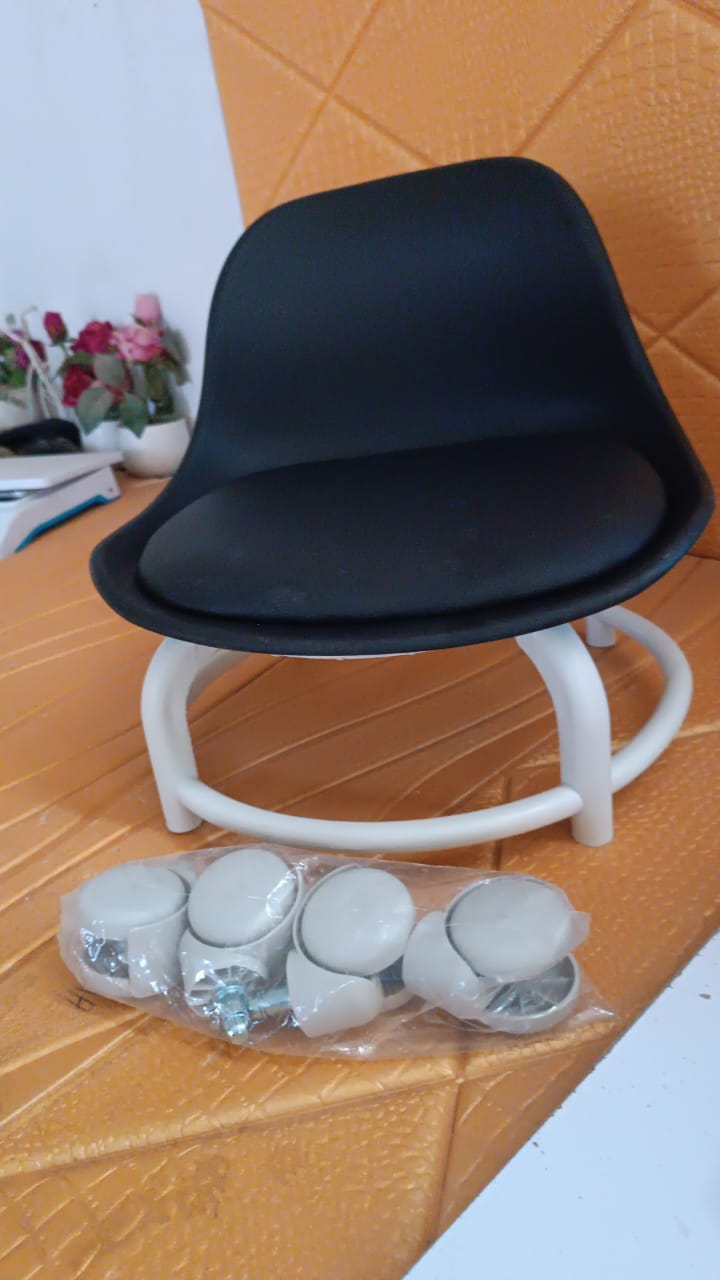 Waterproof PU leather seat material on the low rolling stool