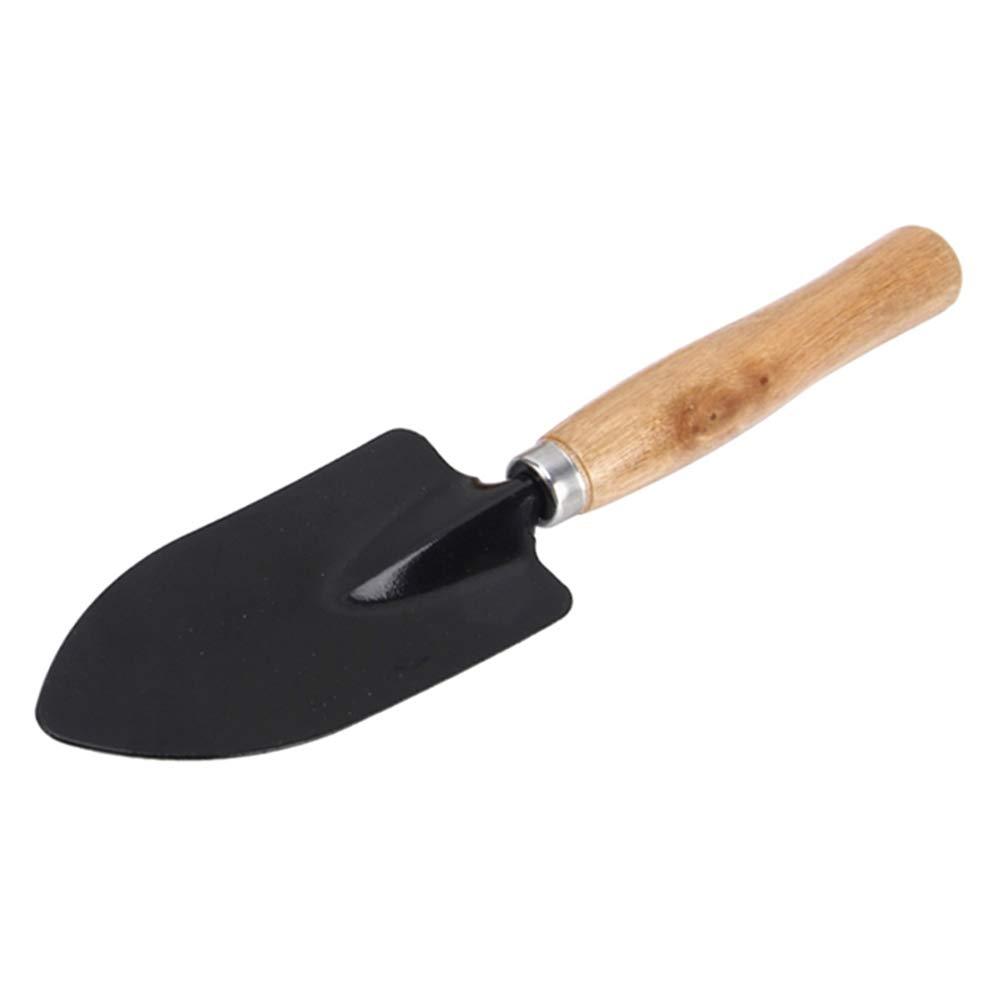 Detailed shot of the 3-piece gardening tools set, highlighting the quality of each individual tool.