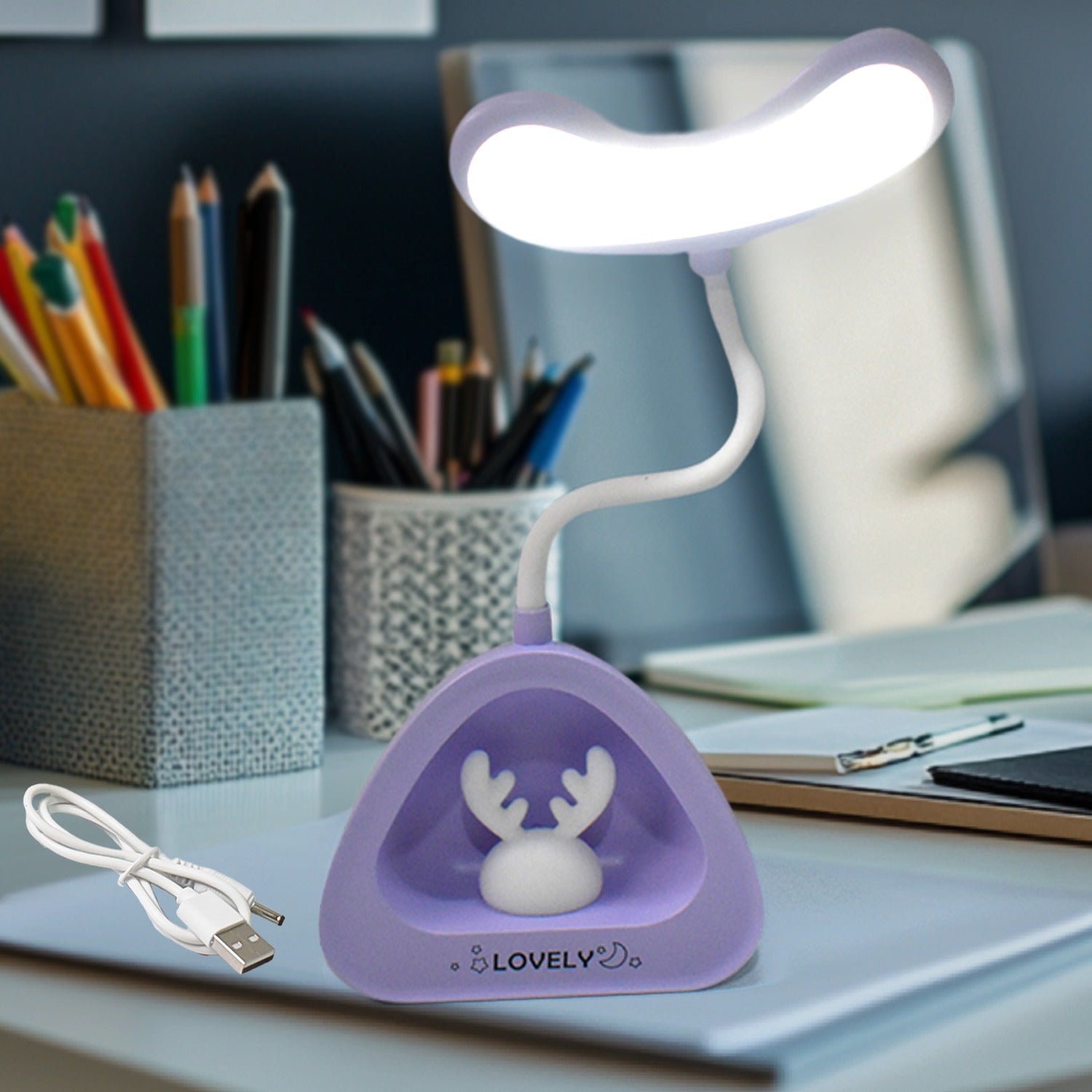 Cute bear-shaped LED desk light with flexible neck for students.