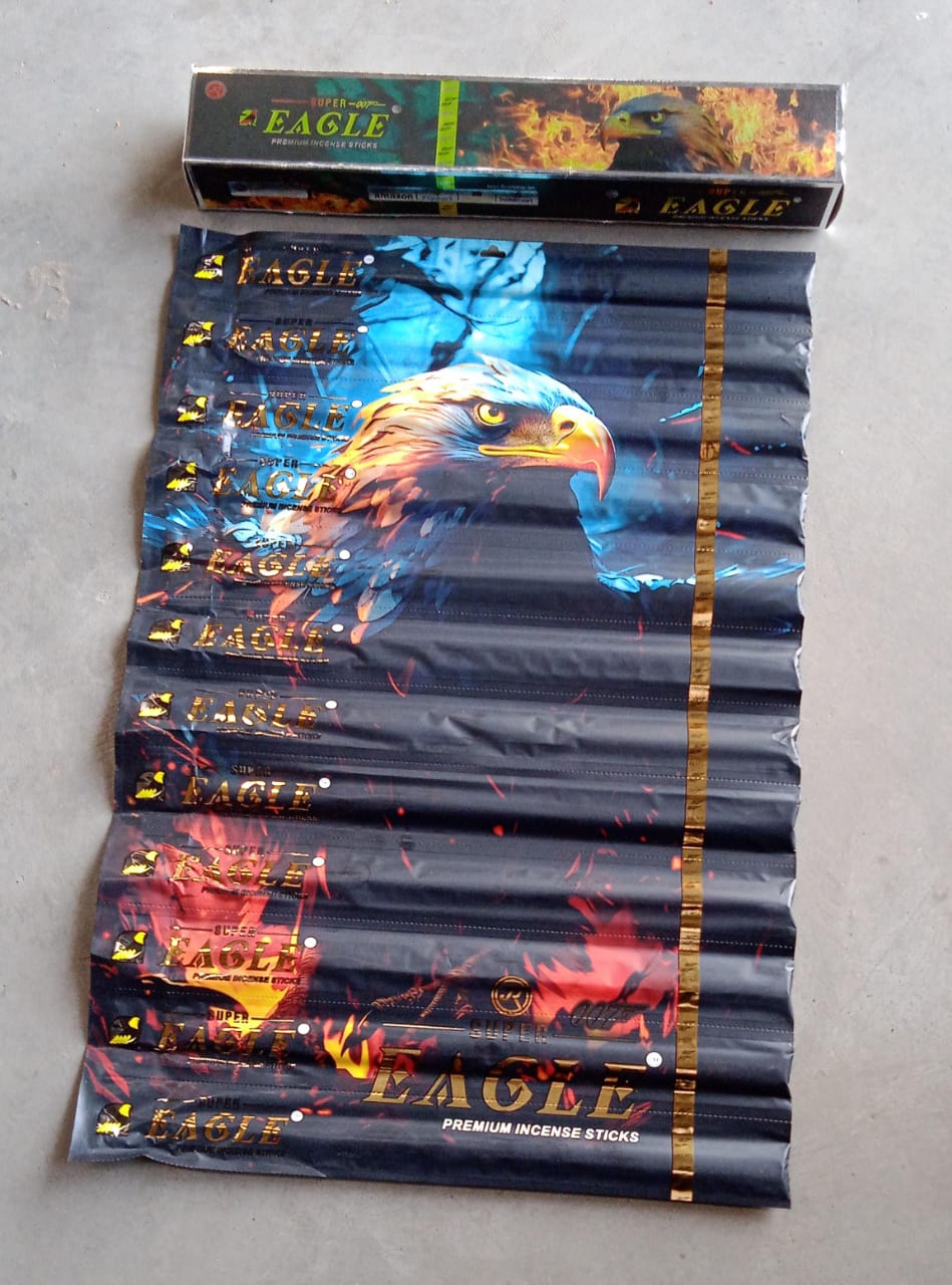 Graphic detailing the natural and eco-friendly features of FlyTamer Mosquito Incense Sticks.