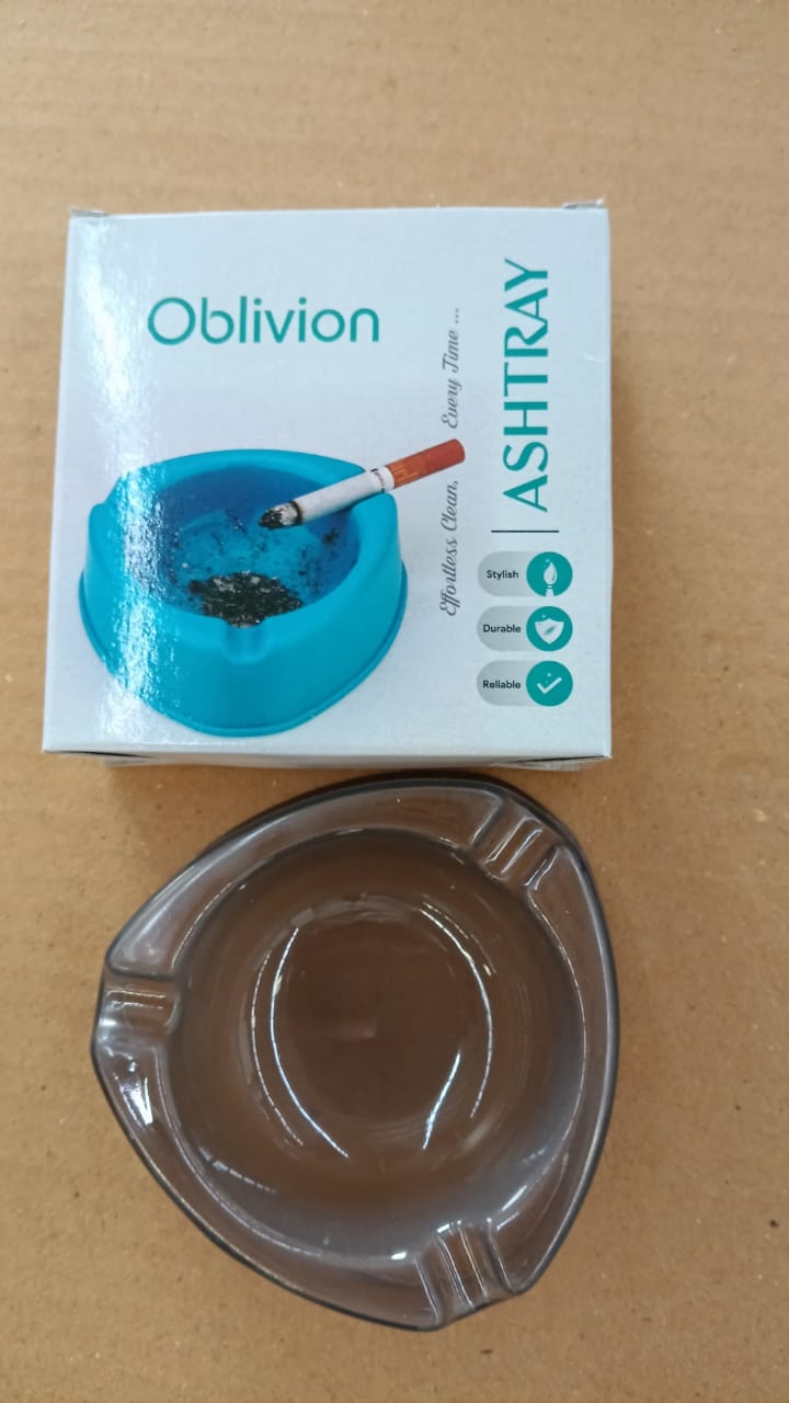 Oblivion modern ashtray in transparent white for smokers