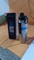 Stainless steel vacuum insulated water bottle in stylish design
