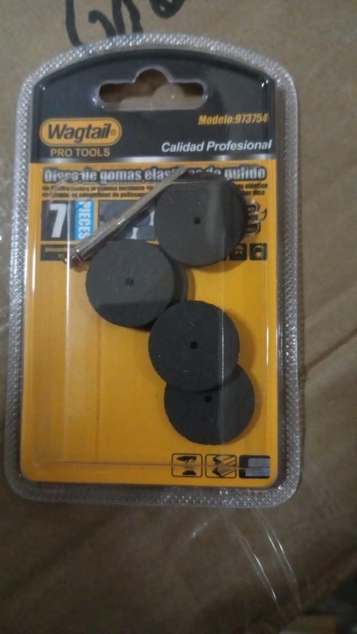 The full range of Wagtail grinder cutting discs displayed neatly.