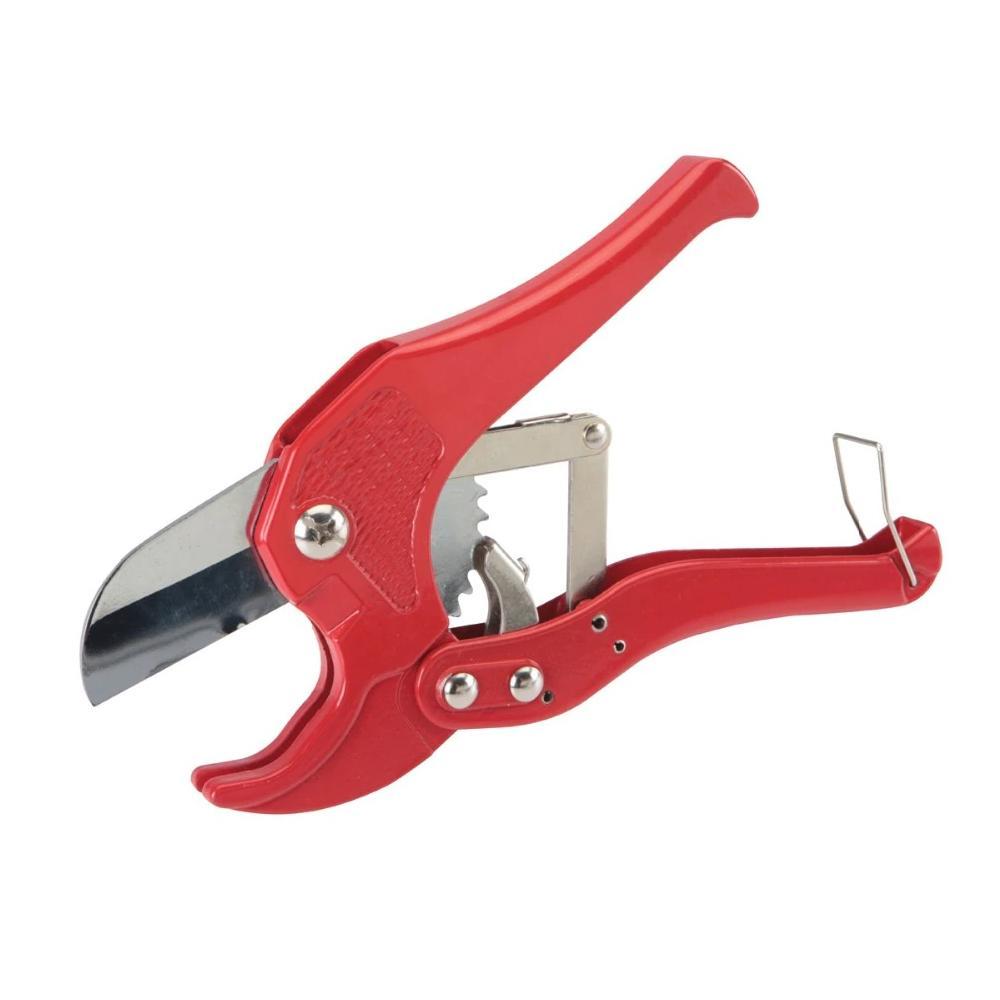 ToolMate Pro pipe cutter featuring an ergonomic grip for comfortable handling.