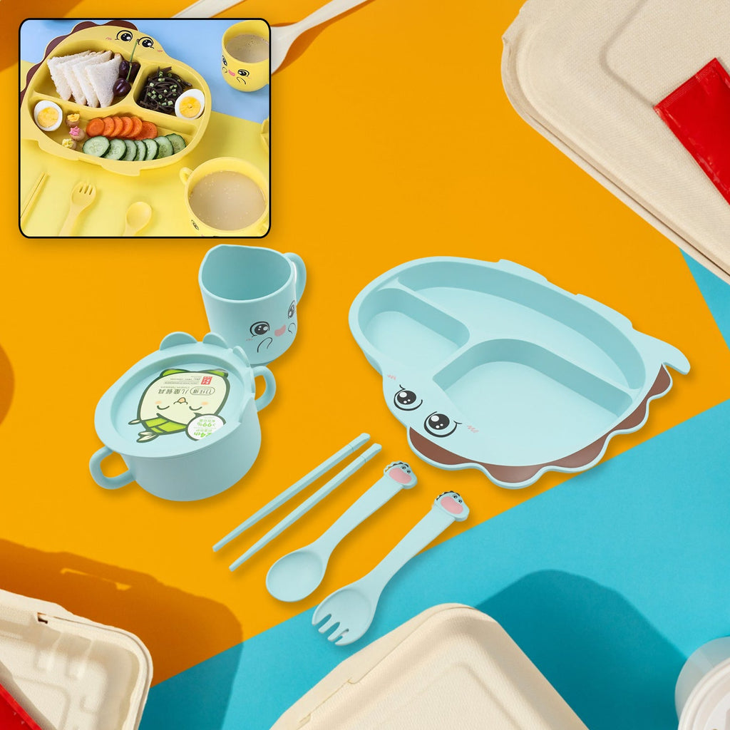 Close-up of the cute cartoon design on the durable kids tableware, featuring an animal character.