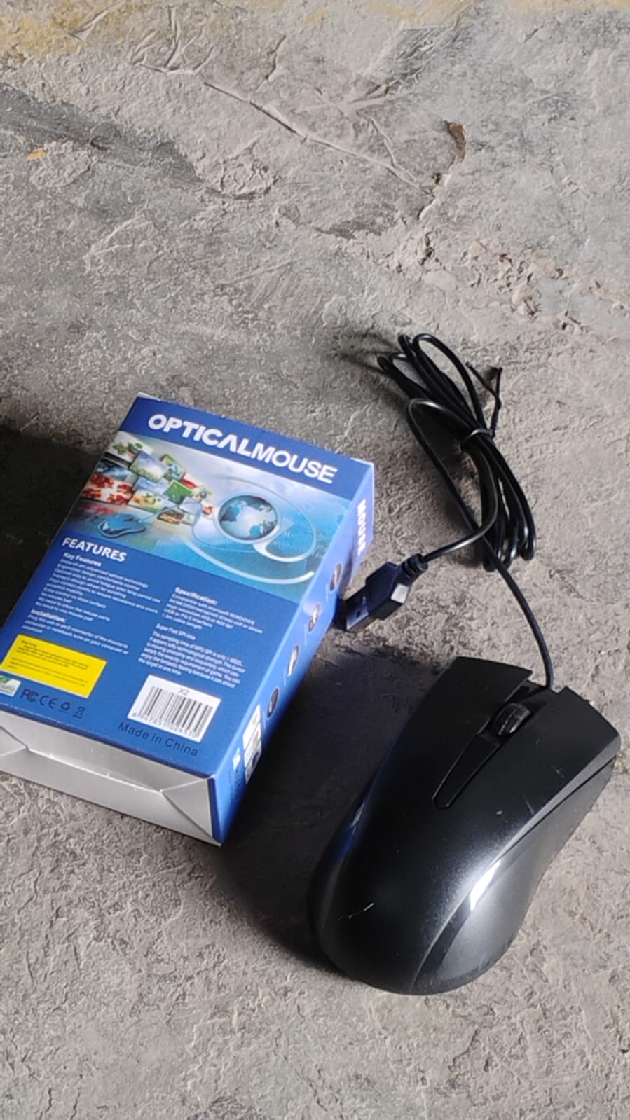 Retail packaging box for the Compshop X2 Wired Optical Mouse.
