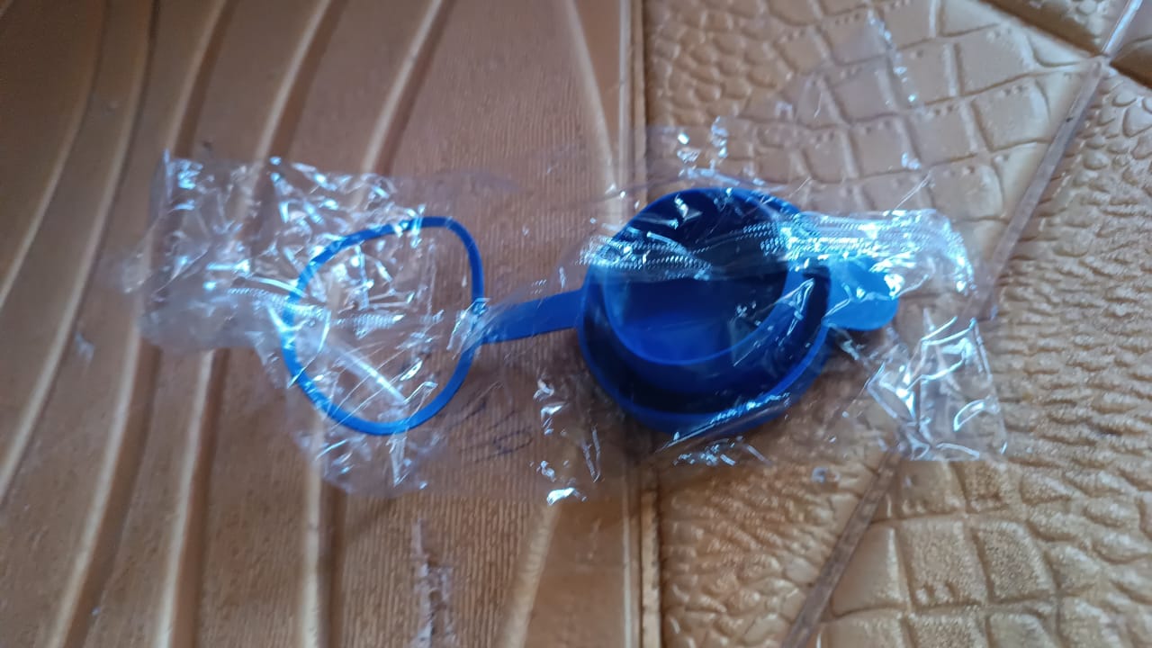Replacement water jug cap made of flexible silicone for water bottles