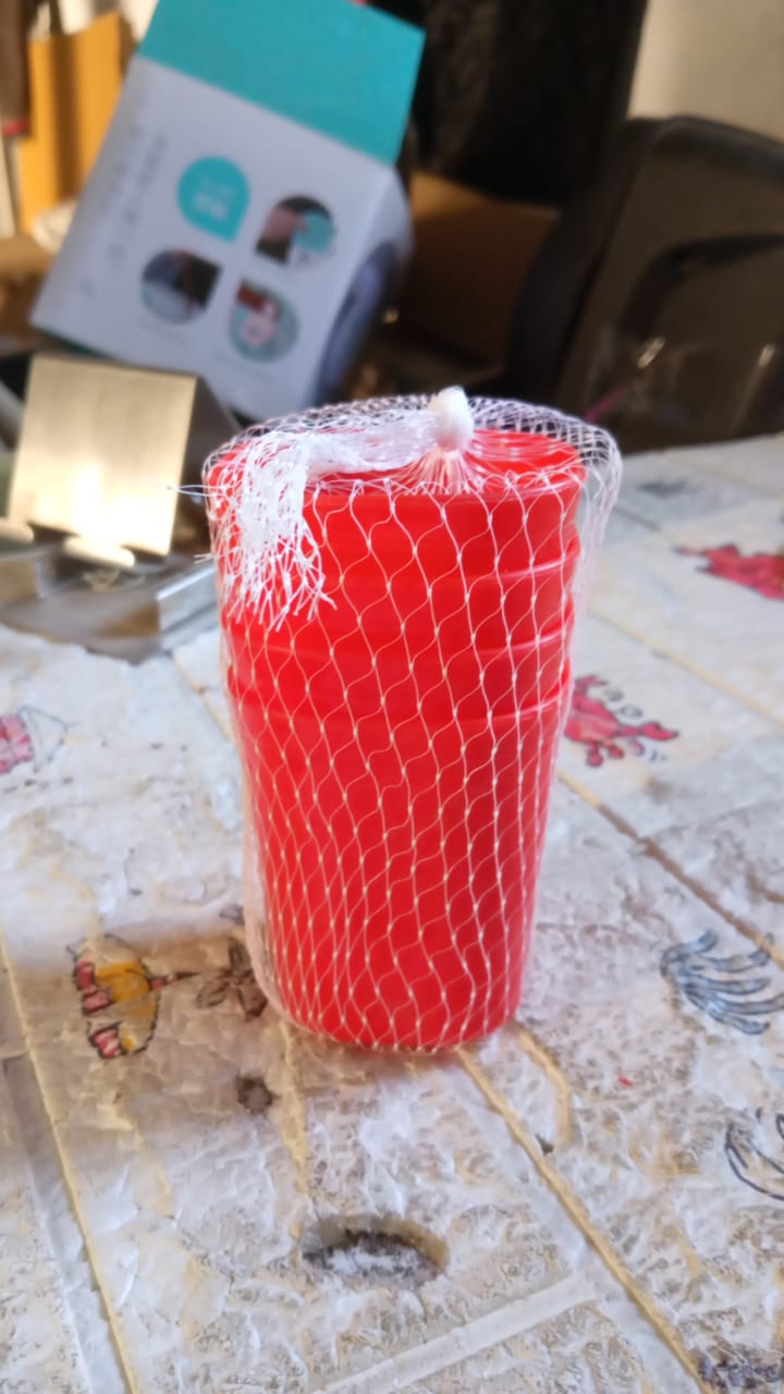 Lifestyle shot of unbreakable plastic glasses filled with a refreshing drink.