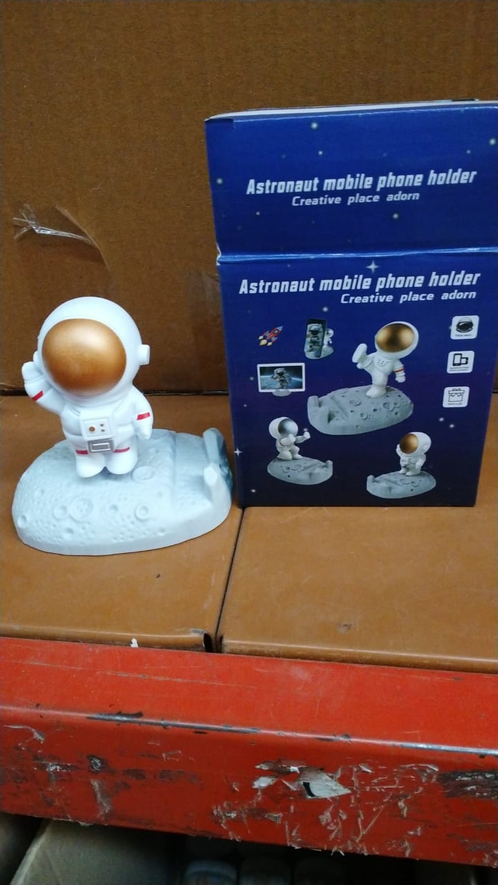 Astronaut Phone Holder displaying its compact size and detailed finish.