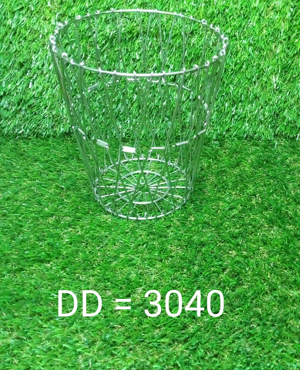 Artistic shot of the foldable fruit basket showcasing its dynamic shape and design versatility.