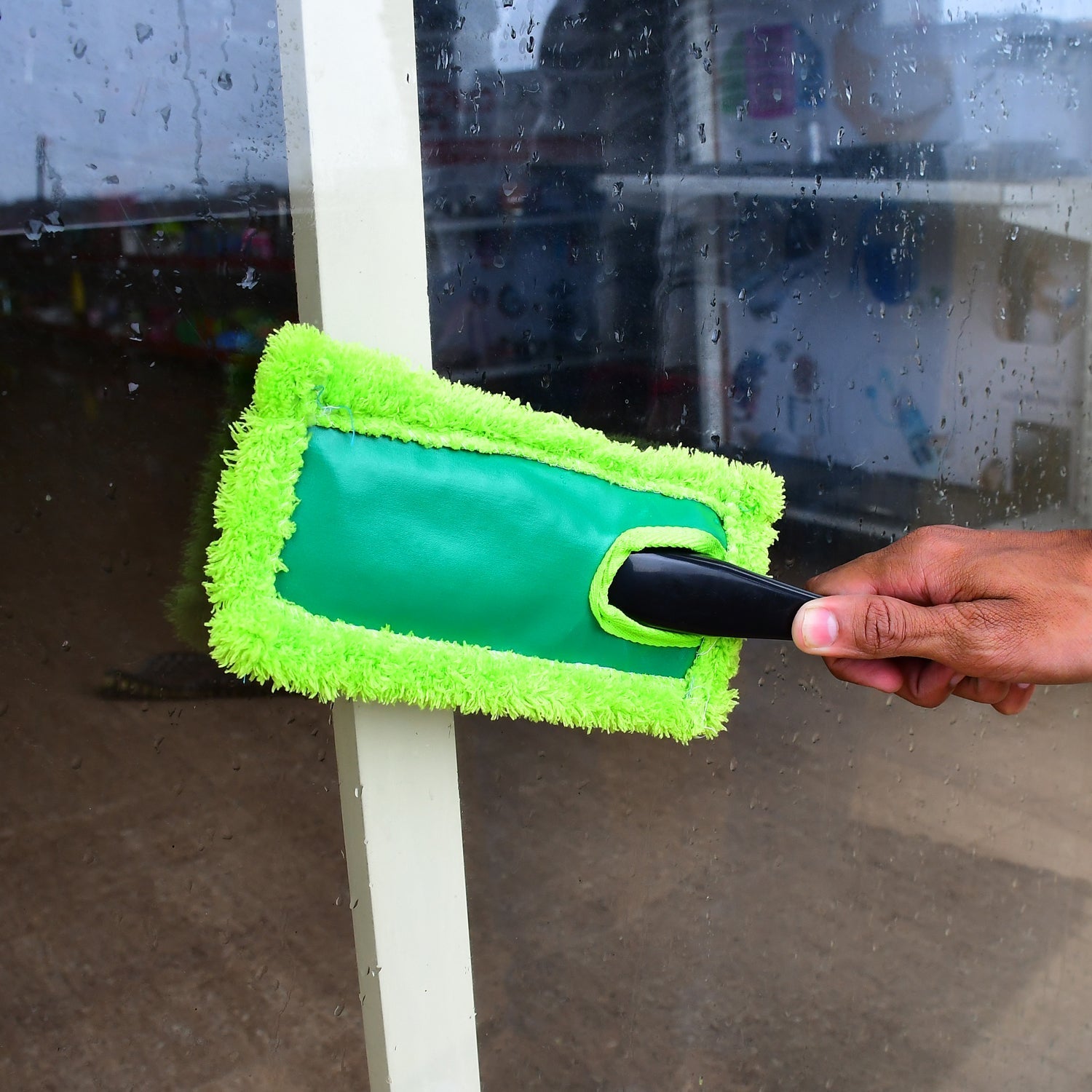 Large Car Cleaning Microfiber Duster for scratch-free exterior and interior detailing.
