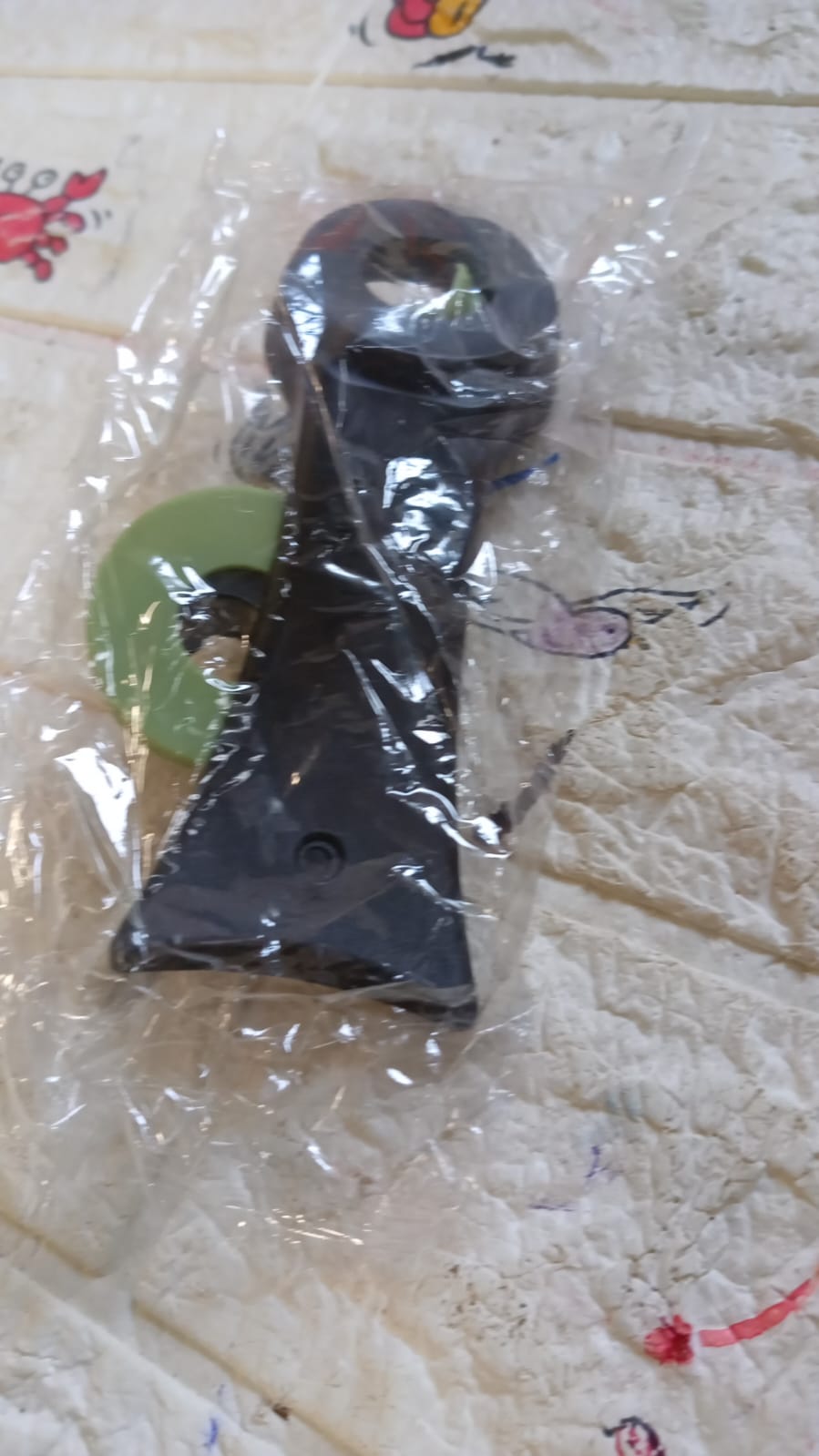 High-quality replacement pressure cooker handle and valve.