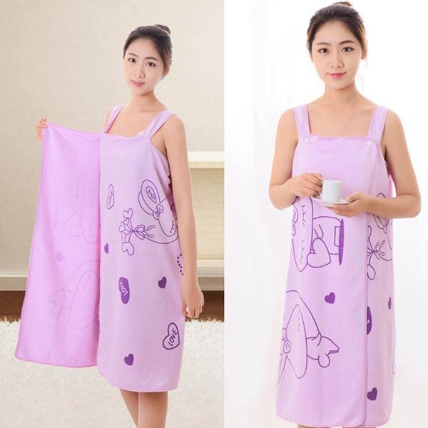 Practical quick-dry cotton bath wrap for easy, hands-free drying.