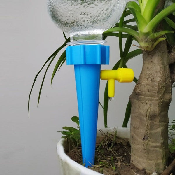 Overview of the automatic drip irrigation kit components for easy setup.
