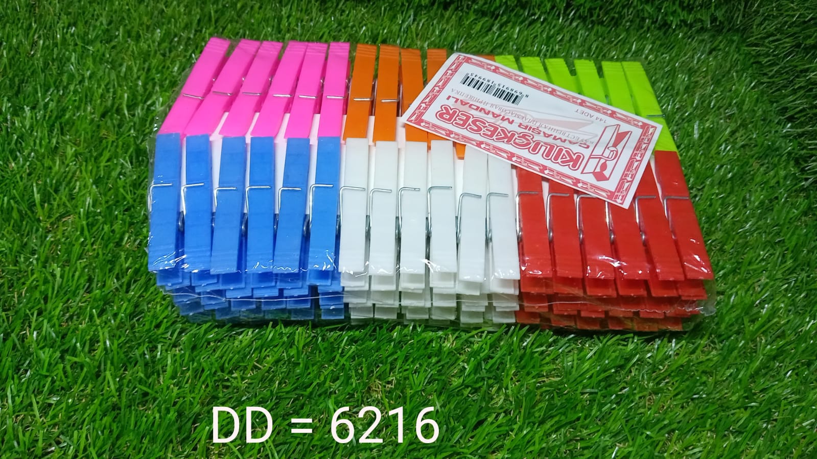 Large pack of multi-purpose plastic clothes clips.