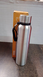 Angled view of the  1000ml Stainless Steel Water Bottle, showcasing its design.