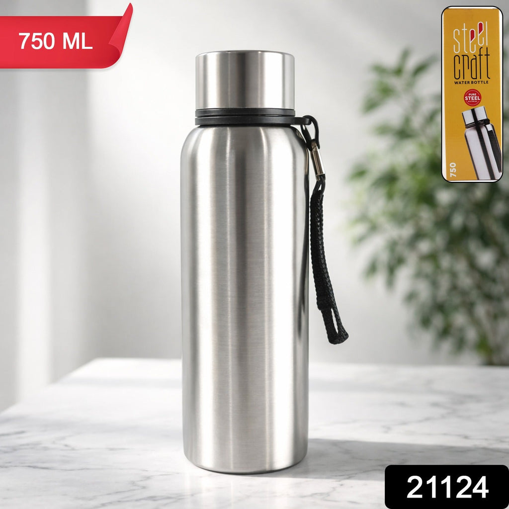 Vacuum insulated stainless steel bottle for hot and cold drinks