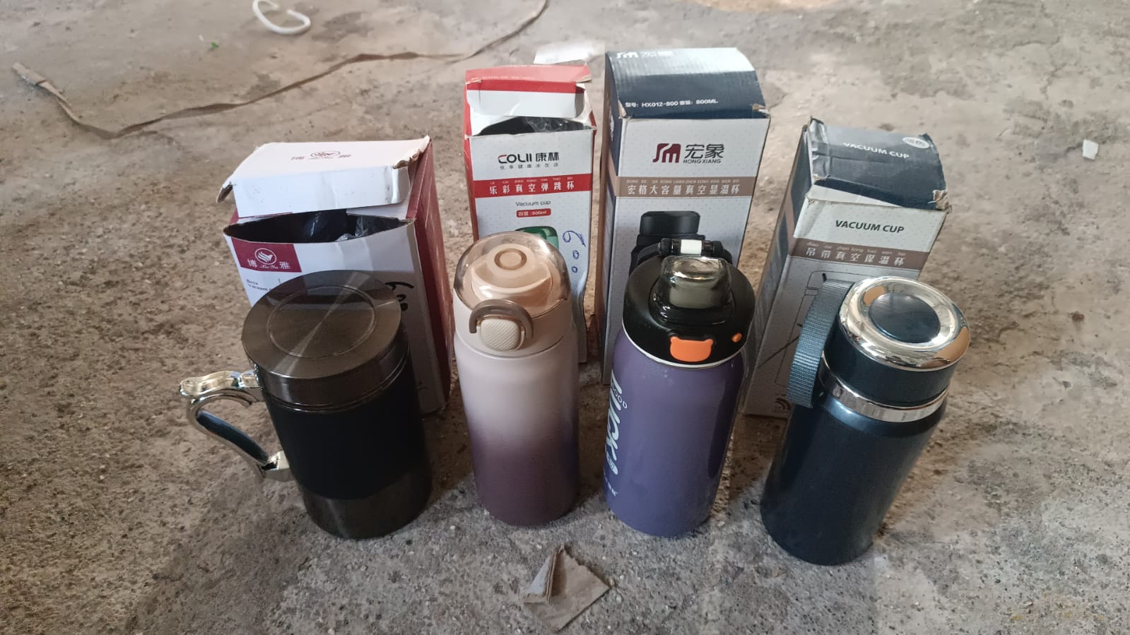 Stainless steel water bottle showcasing mixed designs and colours