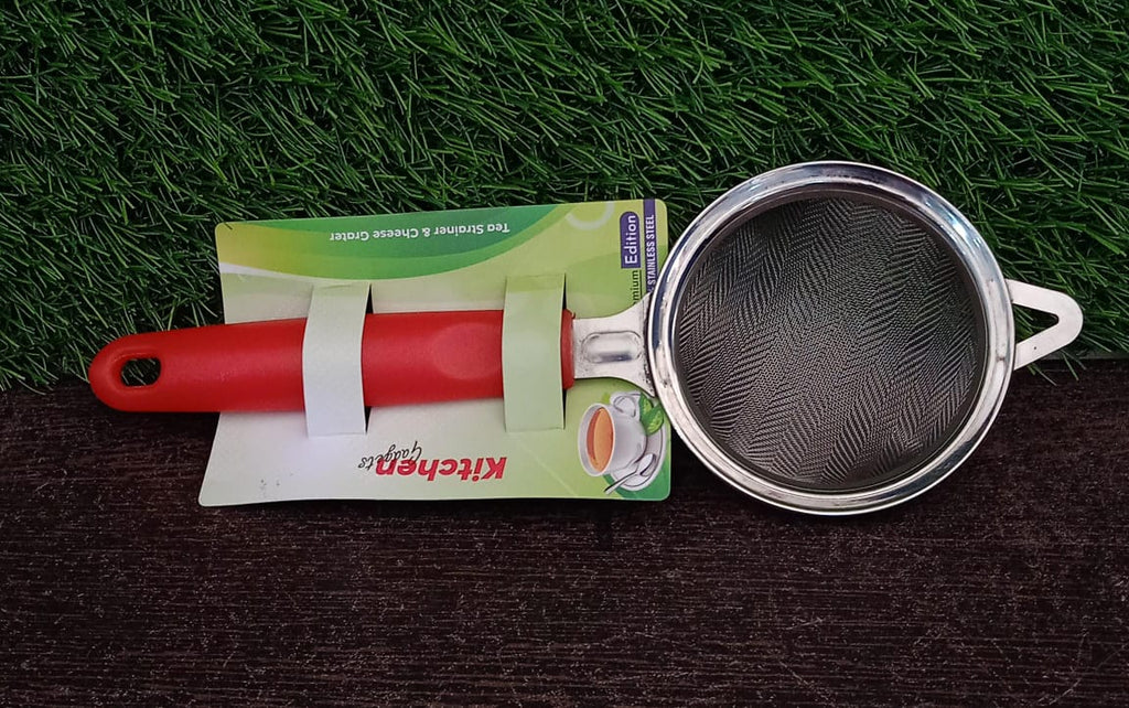 Versatile stainless steel strainer, perfect for tea, coffee, and spices.