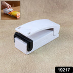 Handheld battery operated mini heat sealer for plastic bags