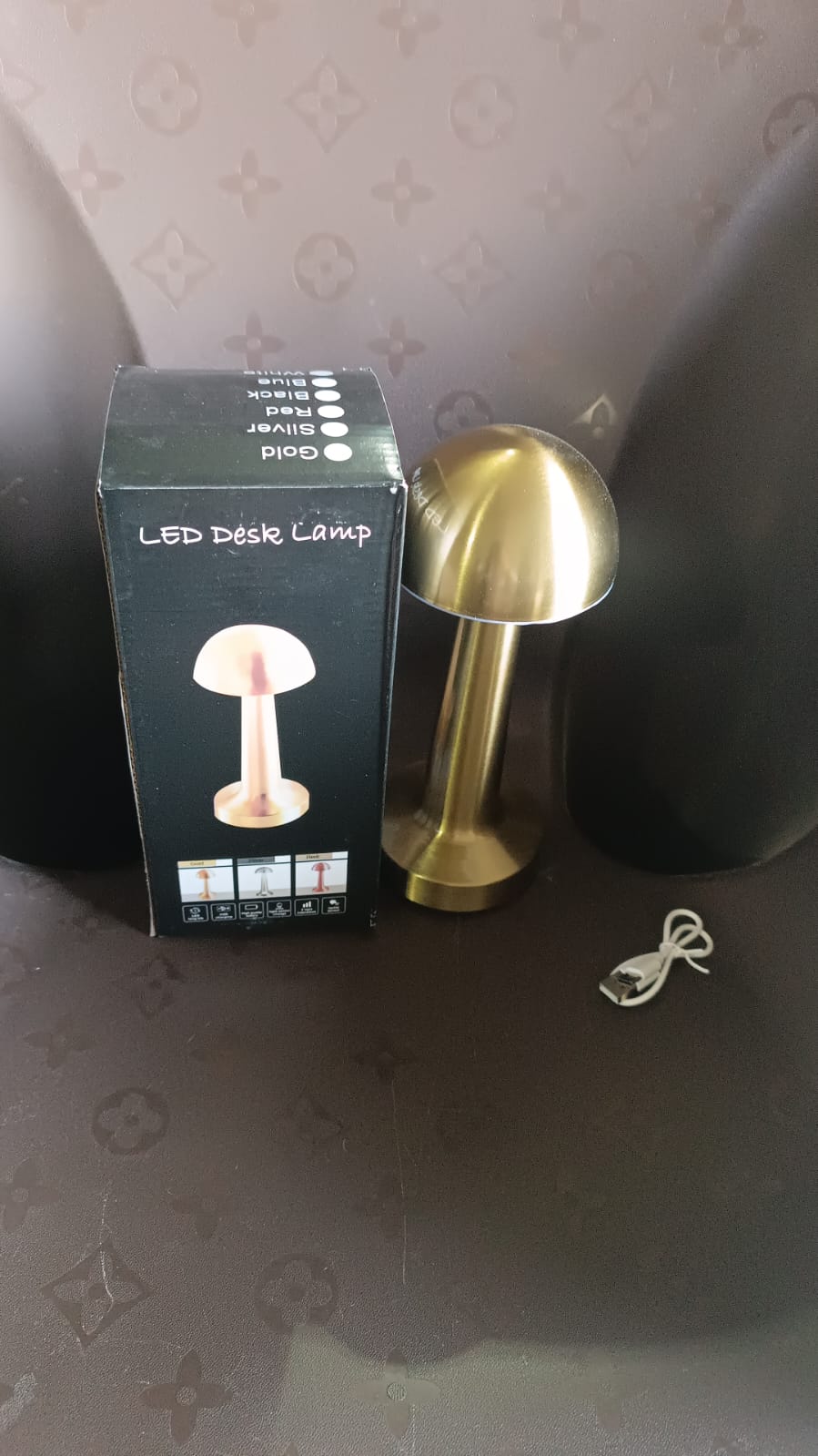 LED table lamp packaging box including USB charging cable and lamp device