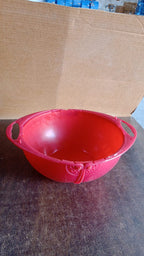 Packaging for the plastic rice and vegetable washing bowl.
