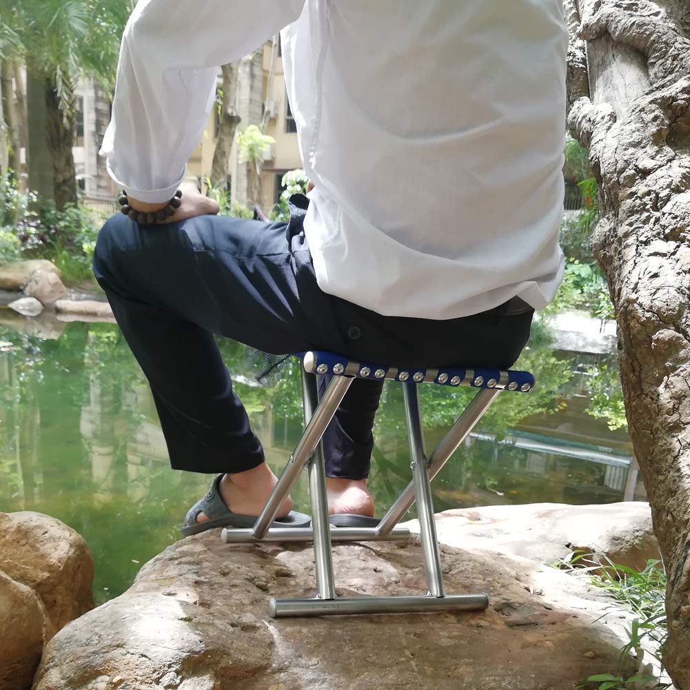 Diagram illustrating the compact dimensions and effortless folding mechanism of the portable outdoor chair.