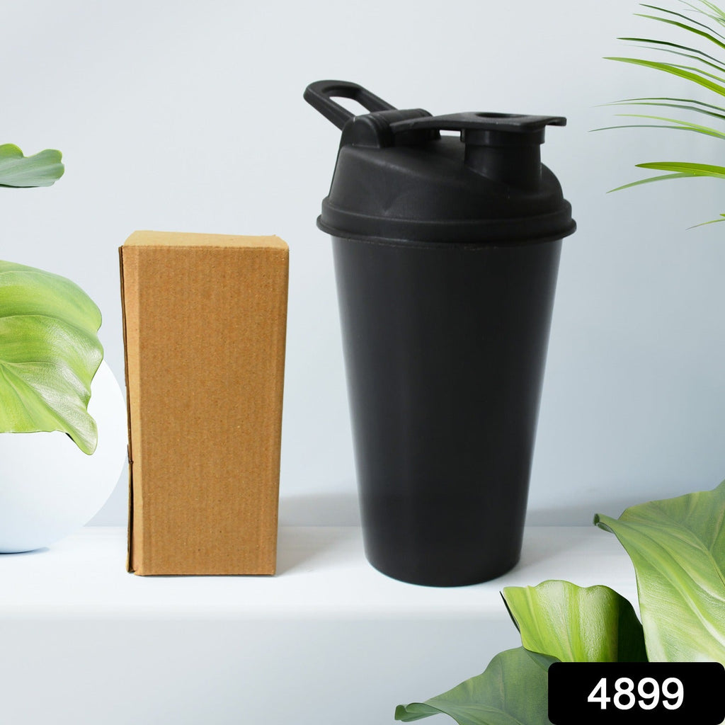 Leak-proof insulated shaker bottle with BPA-free material for hot and cold drinks
