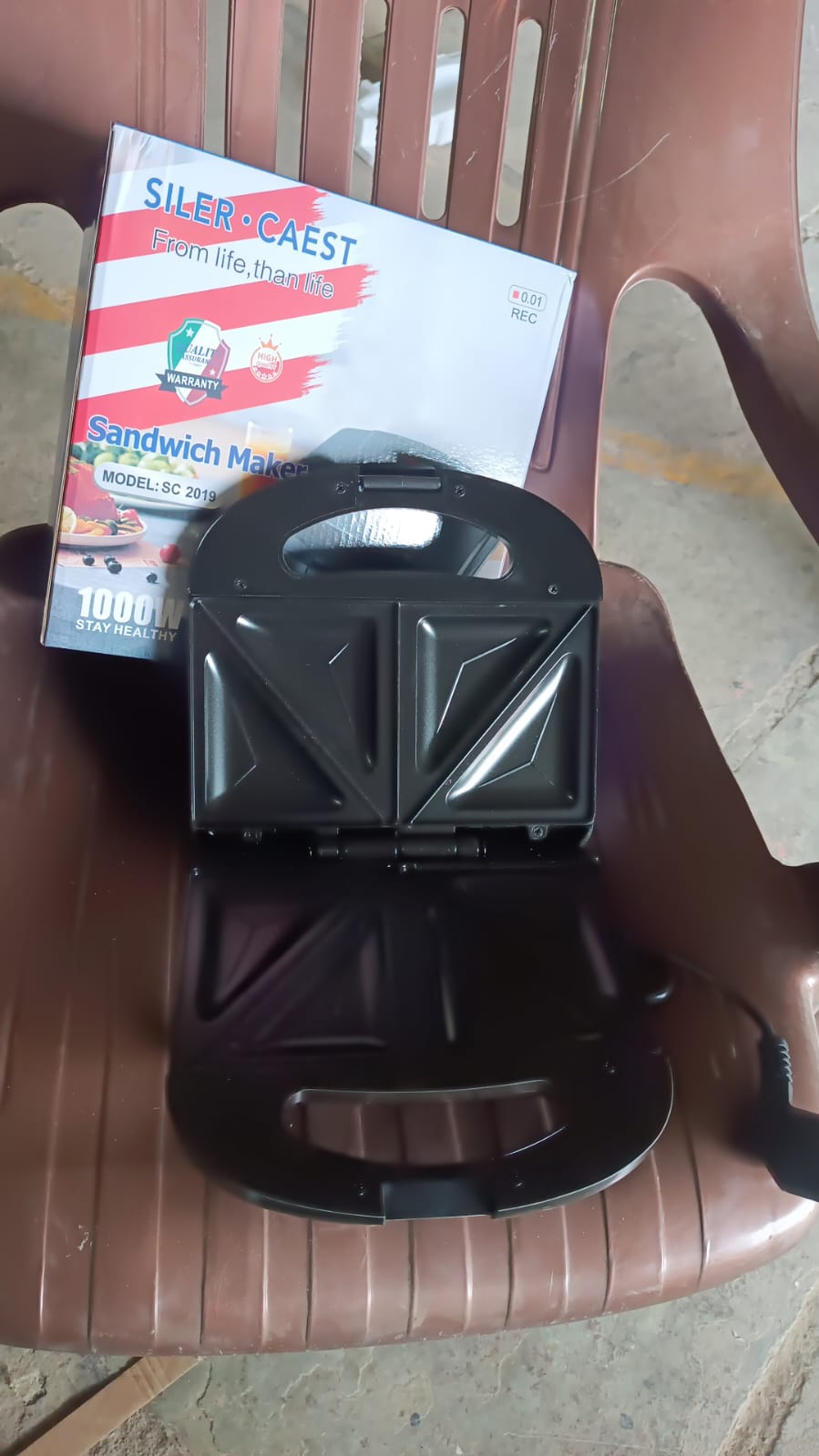Top view of sandwich maker sandwich toaster with non-stick surface
