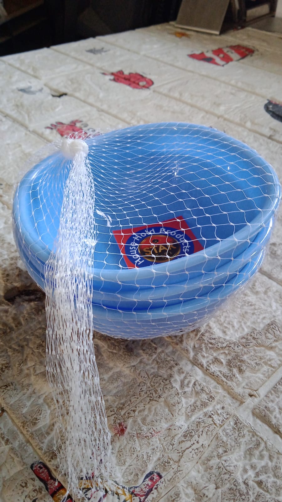The versatile BPA free plastic bowl set from Jiaqi, great for home, travel, and picnics.