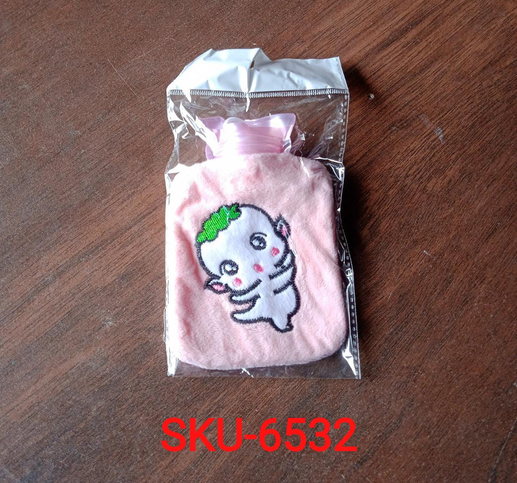Packaging of the Pink Hot Water Bag, showing product label details.