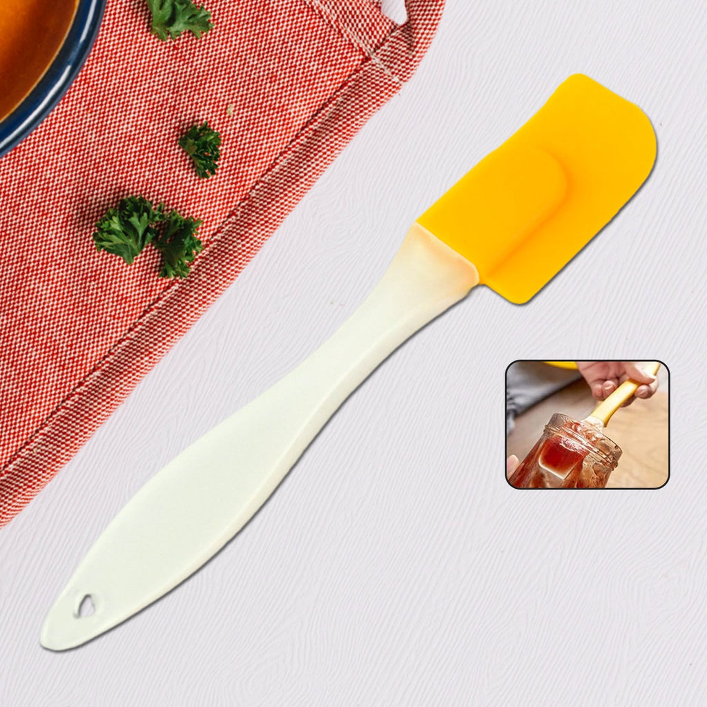 18 cm silicone cooking spatula on white background