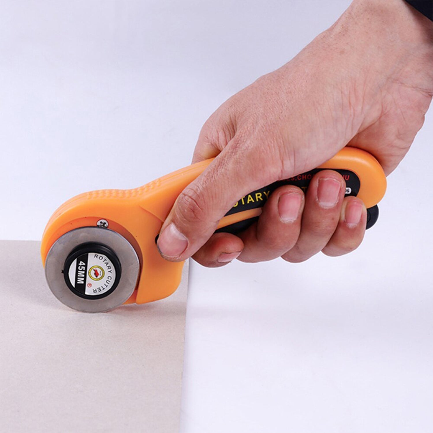 Heavy duty rotary cutter with sharp blade for sewing and crafting