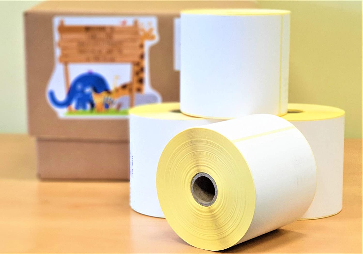 Bulk pack of 400 4x6 inch shipping labels for thermal printers.