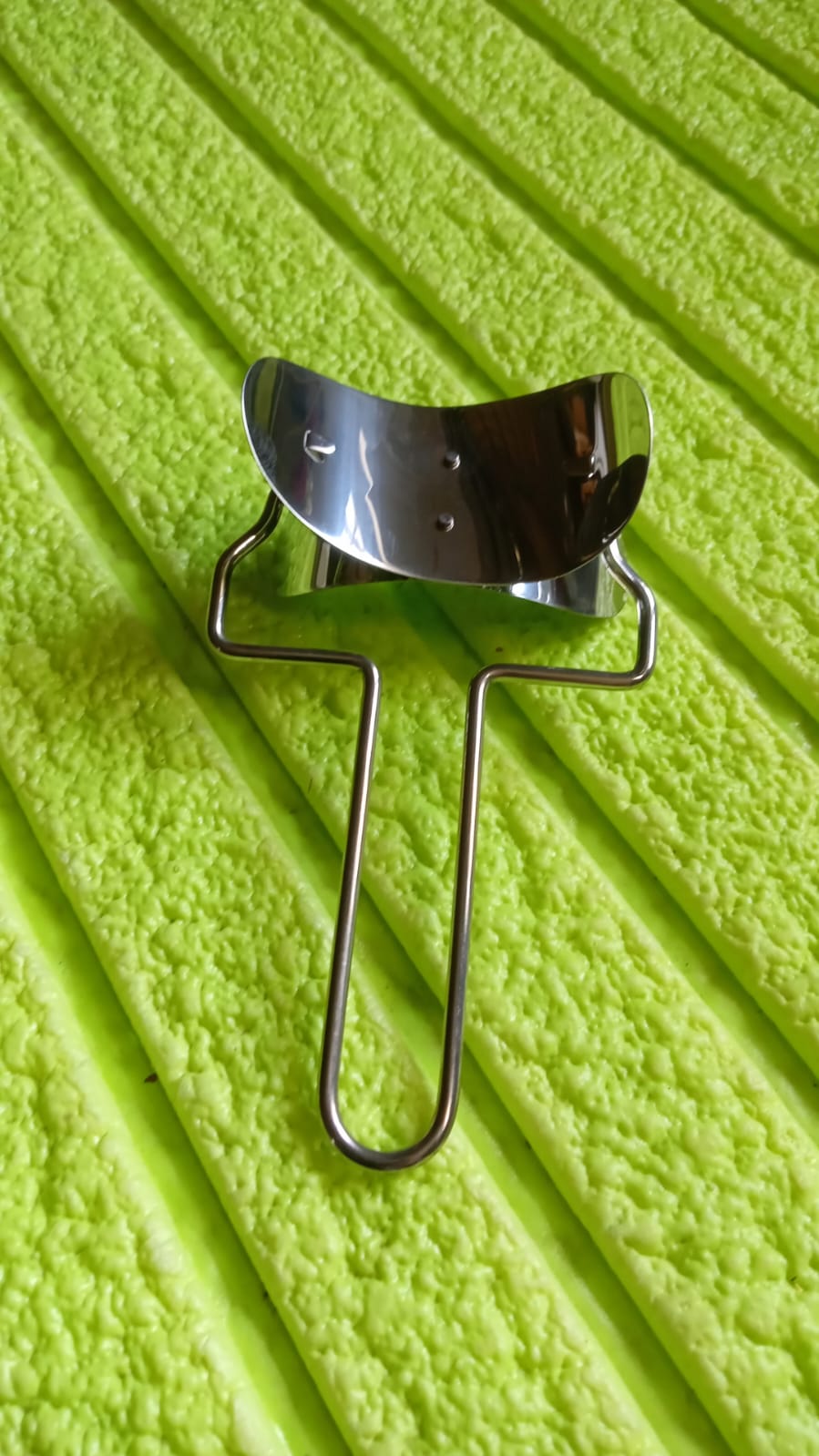 Durable stainless steel puri cutter roller for consistent dough cutting results.
