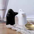 Modern ceramic salt and pepper shakers set with couple hug design