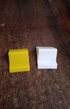 Compact portable plastic mobile phone stand suitable for video calls and browsing hands-free