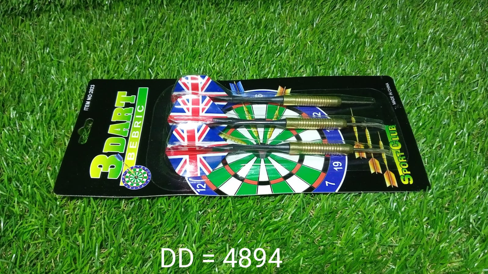 The full 3-piece steel tip dart set, perfect for enthusiasts.