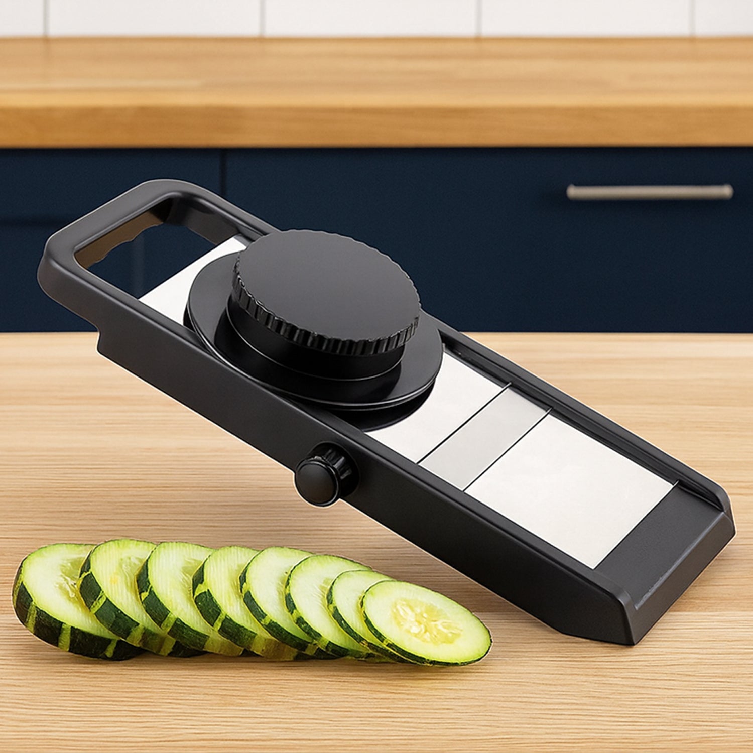 Multi-purpose kitchen mandoline slicer for vegetables and fruits