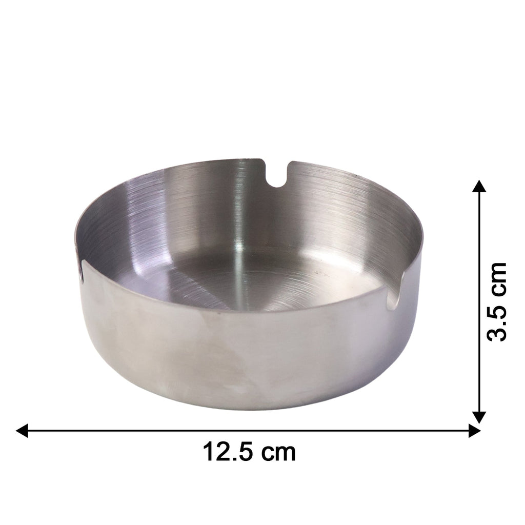 Compact round cigarette ashtray suitable for home and office use