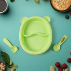 Child-friendly bear-shaped feeding plates and spoons for toddler mealtime