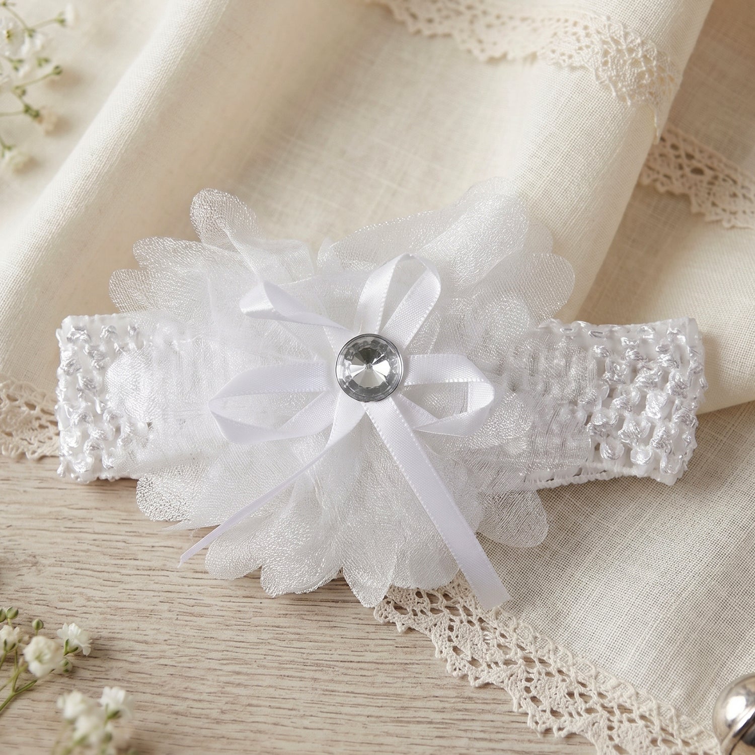 Fashionable kids hairband with floral accents