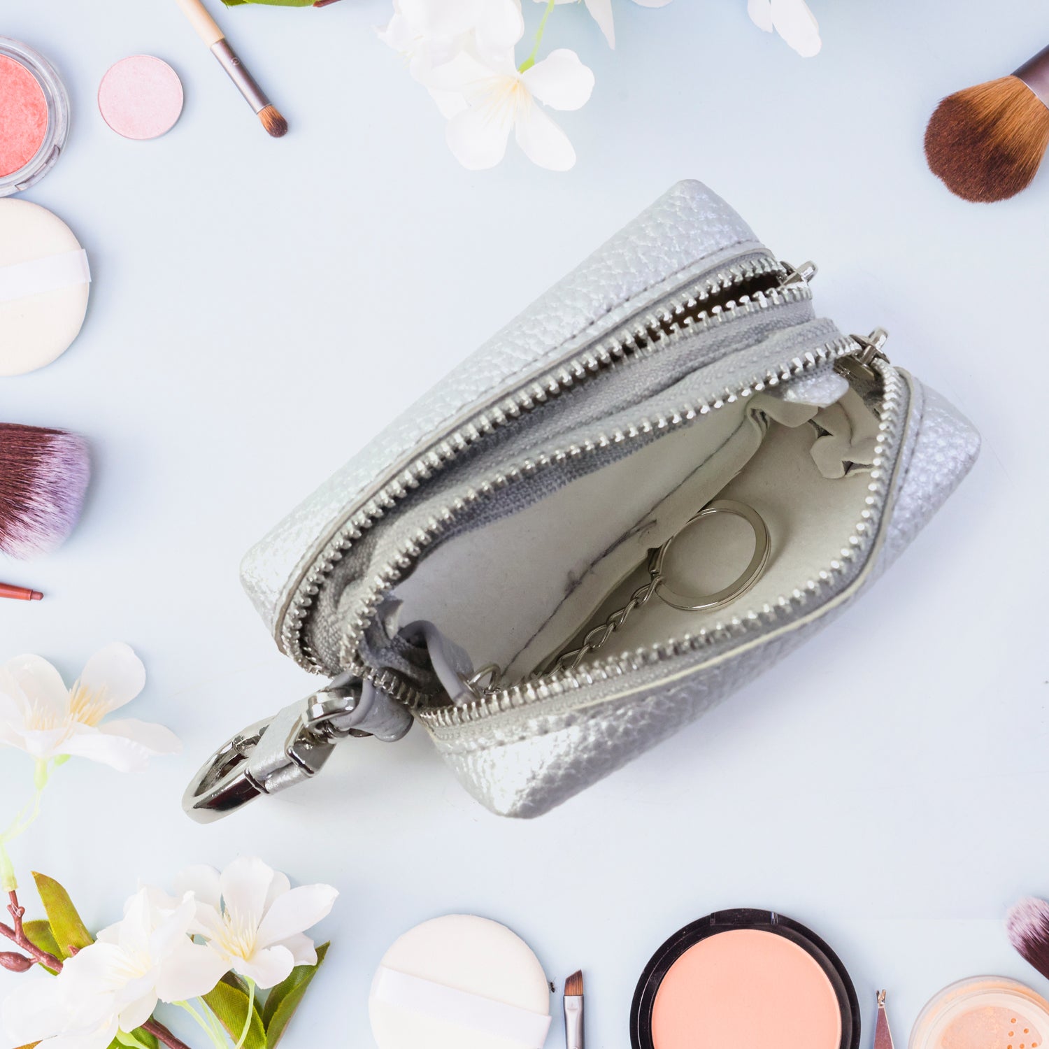 Textured compact zipper key pouch for small accessories storage